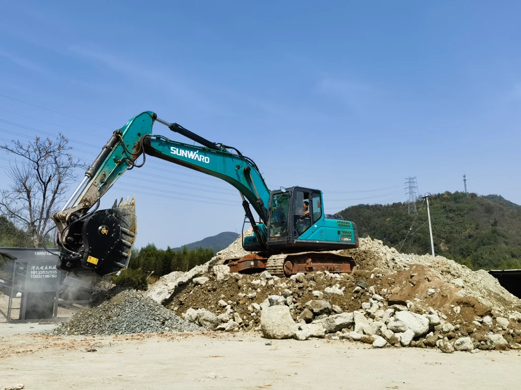 Godet concasseur de roche pour la construction