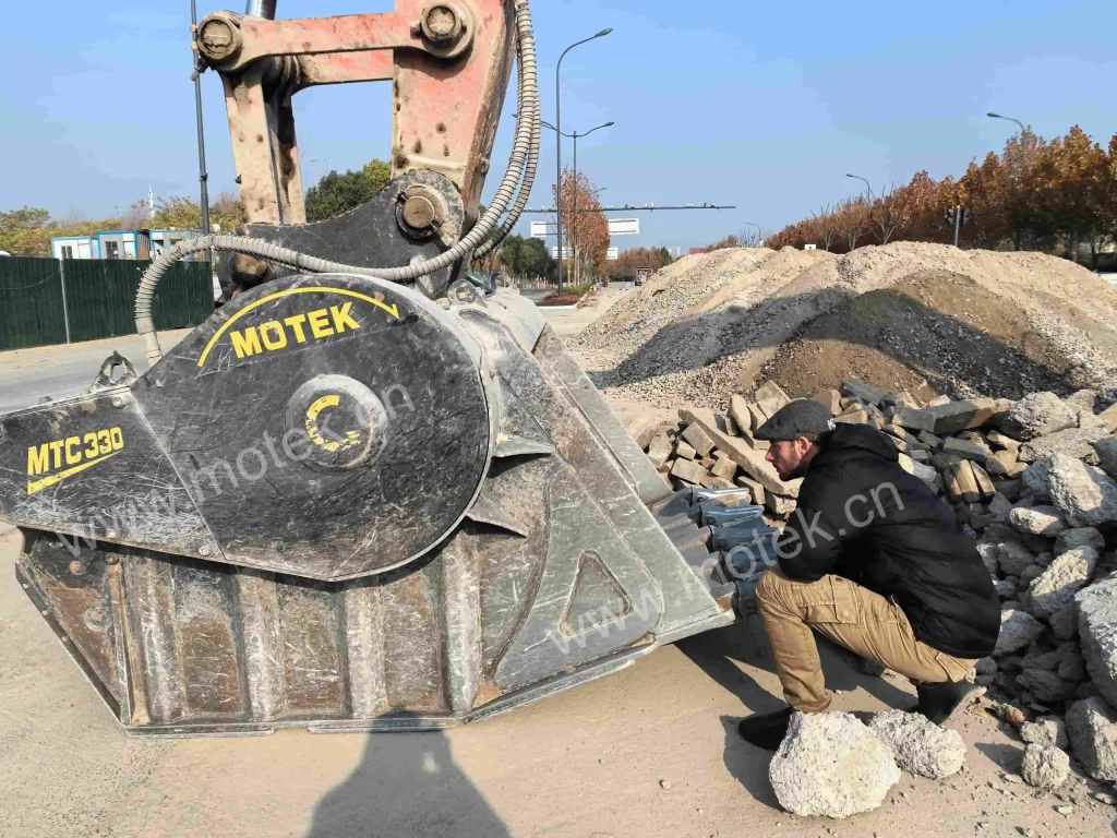 MOTEK Crusher Bucket Manufacturer